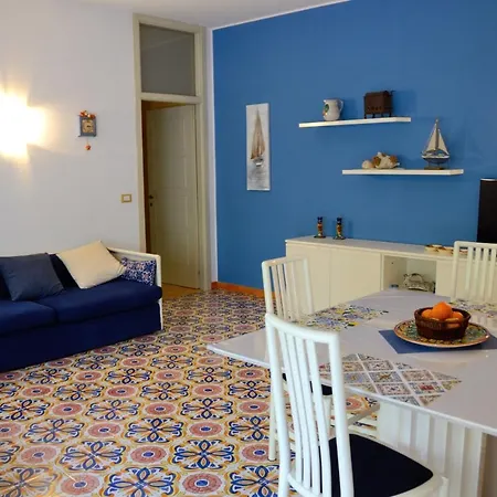 Apartment Sea Breeze Acitrezza
